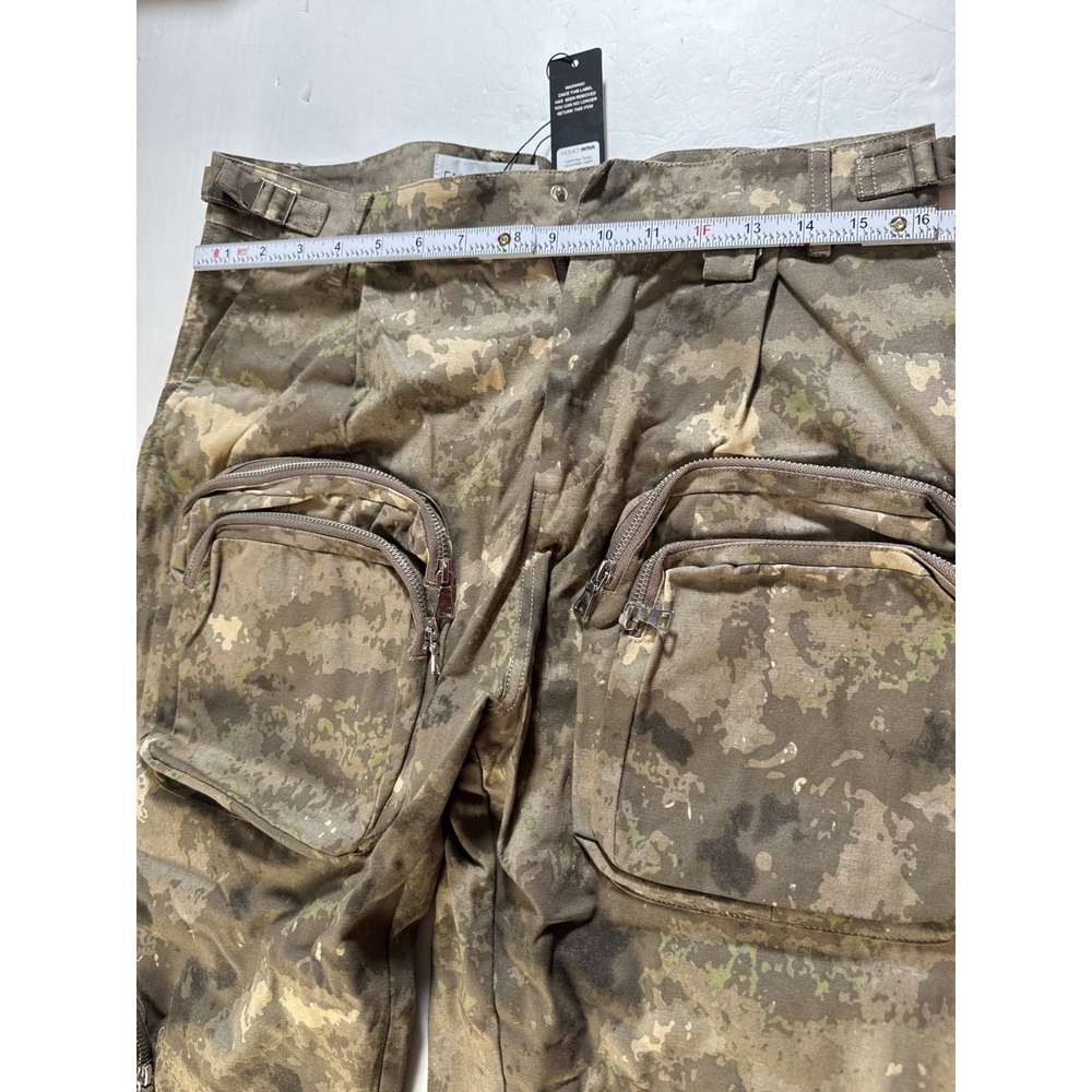 Cambridge Oversized Cargo Camo EdgyChic Gorpcore Jogger Pants Women's Size M NWT - Picture 9 of 12